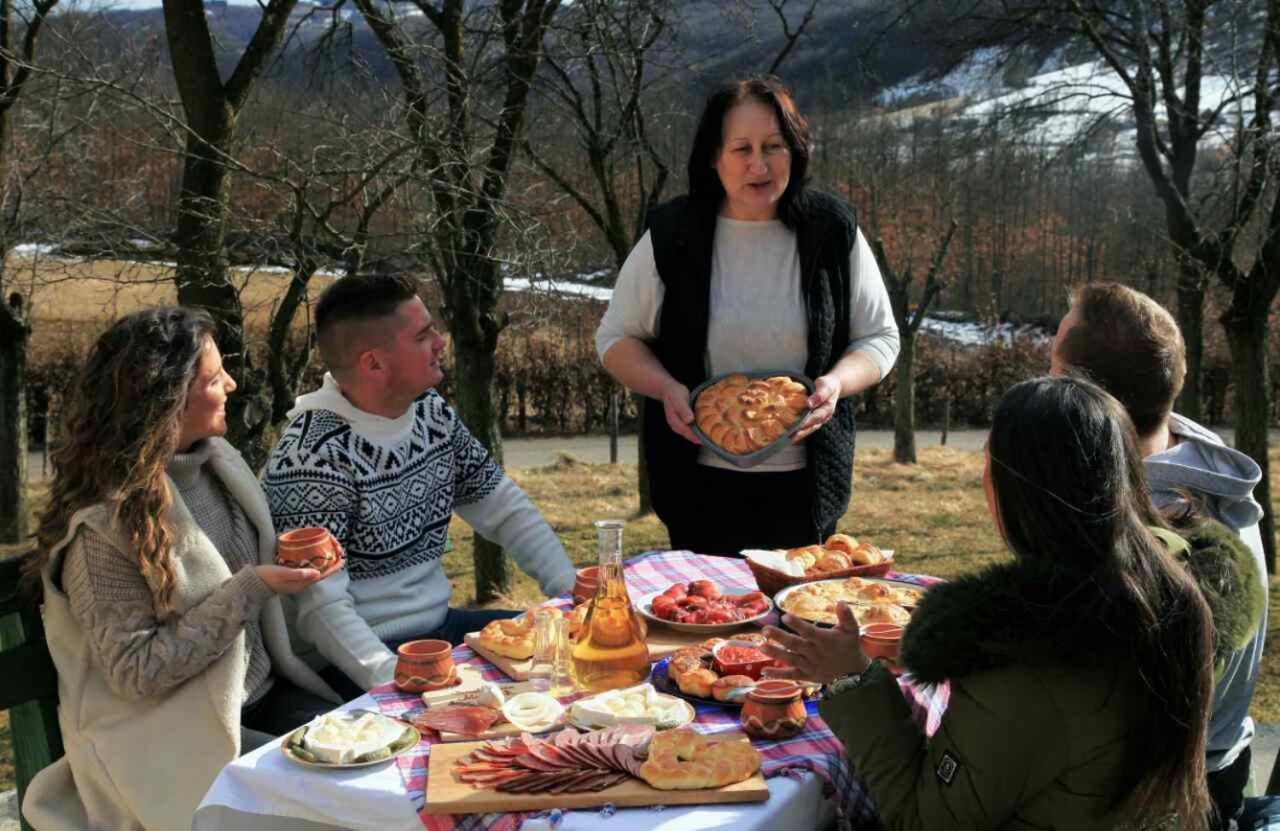 Seoski Turizam Melovic Rozanstvo Exterior foto