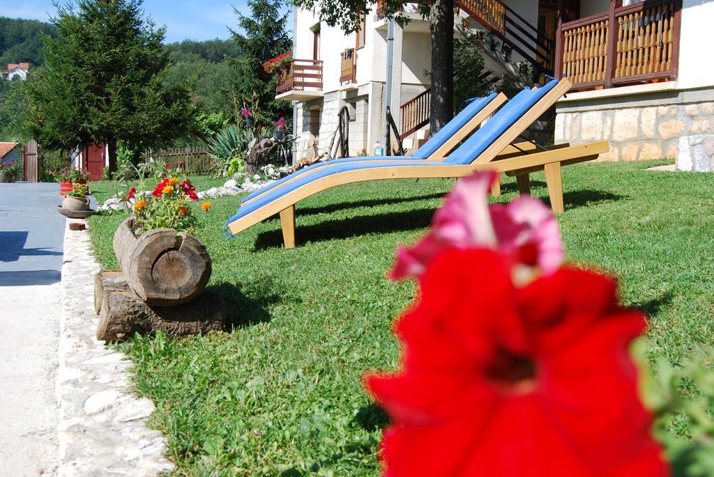 Seoski Turizam Melovic Rozanstvo Exterior foto